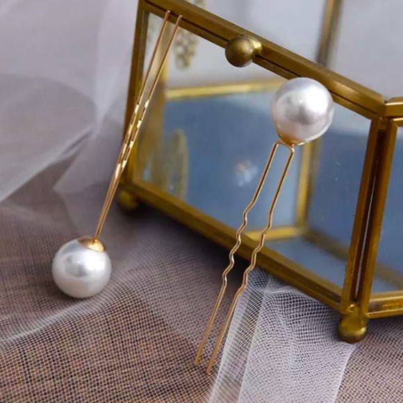 Wedding Pearl Hairpins - Picture 5 of 6